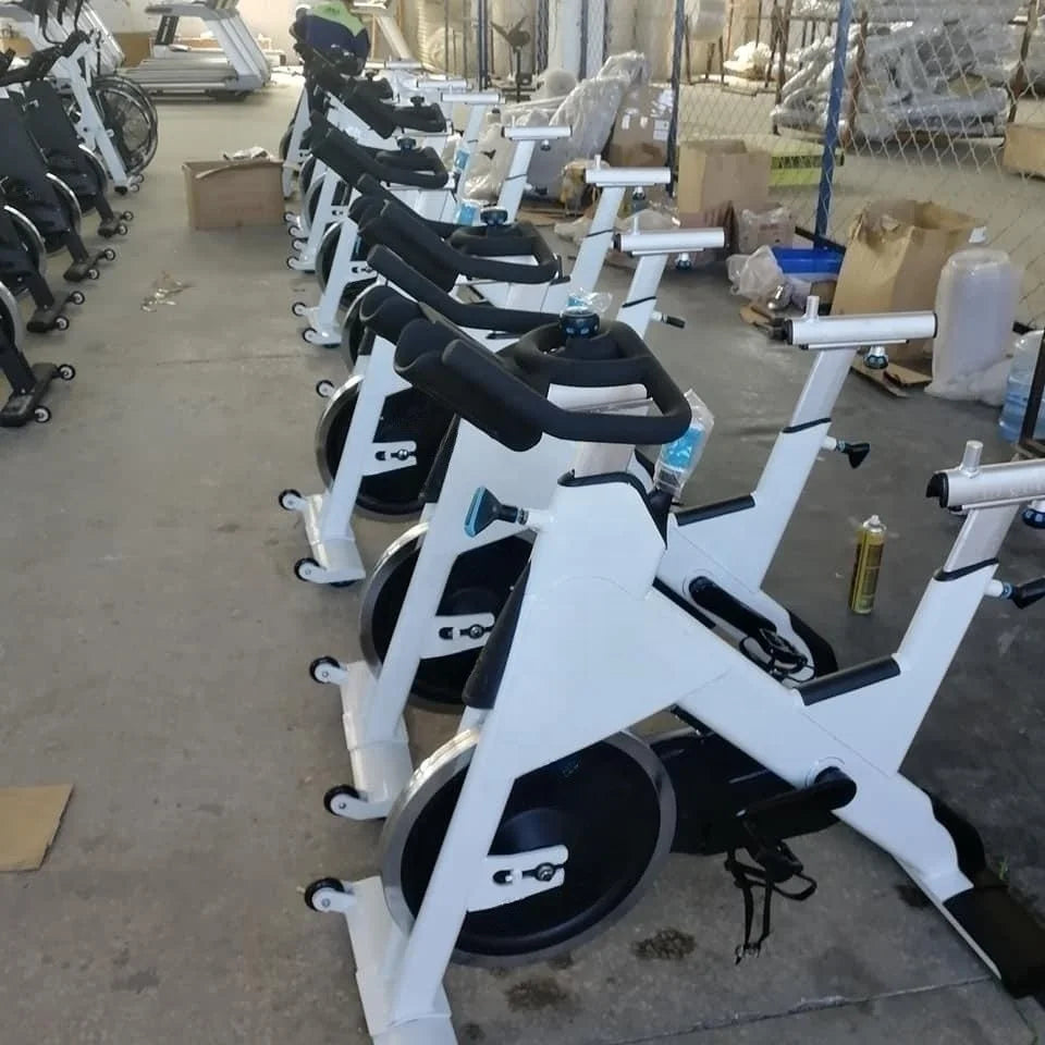 Cardio Spinning Bike 🚴 – V4
