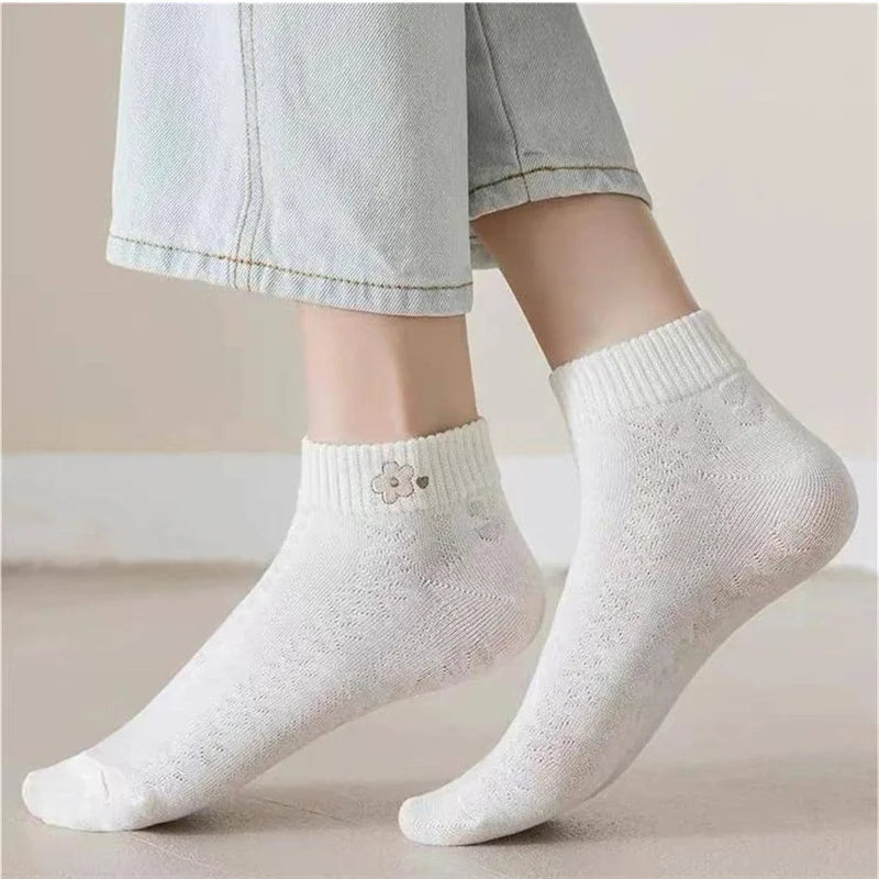 Cute Bear & Rainbow Ankle Socks  🧦