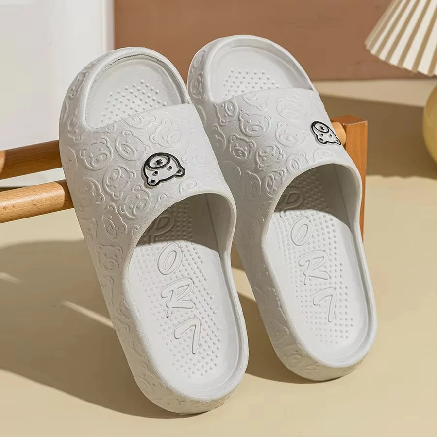 Little Bear Print Couple Slippers 🐻